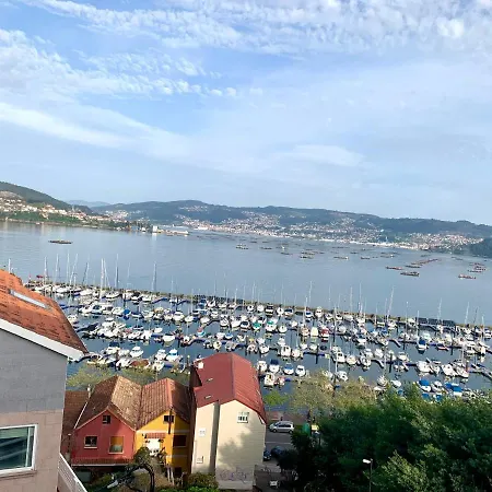 Con Vistas Al Mar Y A Vigo En