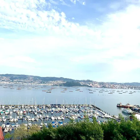 Con Vistas Al Mar Y A Vigo En